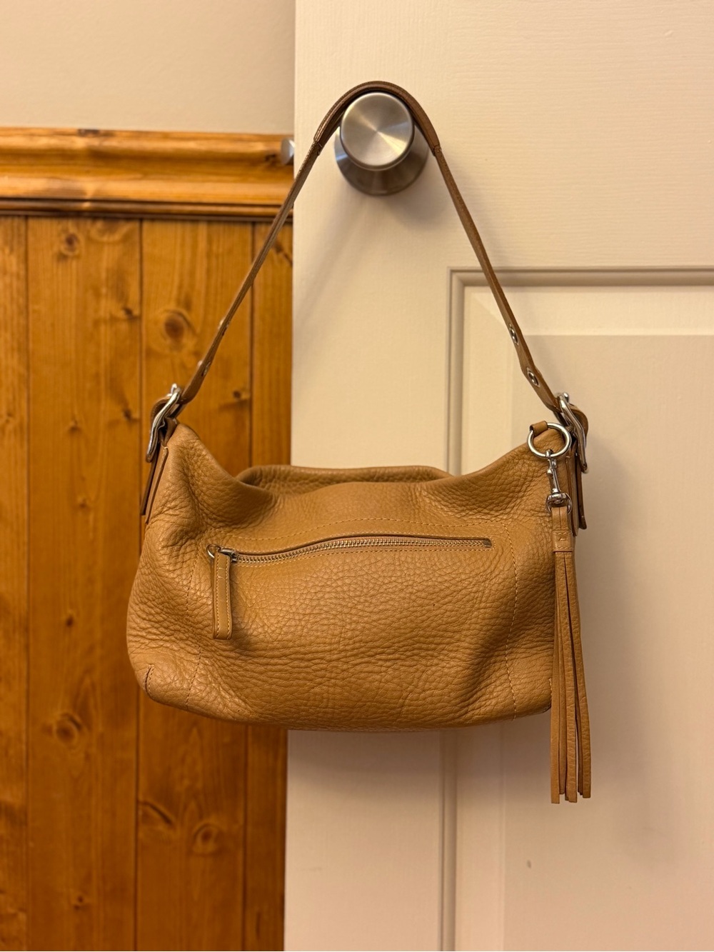Coach pebbled leather shoulder bag - Picture 5 of 10